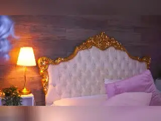 JuicyJessye  live sex cam