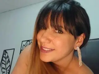 RoxanneBlair  live sex cam