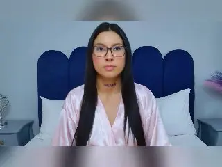 CloeThonsom  live sex cam