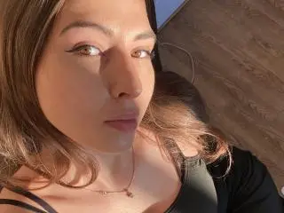 DominikaRos  live sex cam