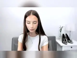 EmilyFlirt  live sex cam