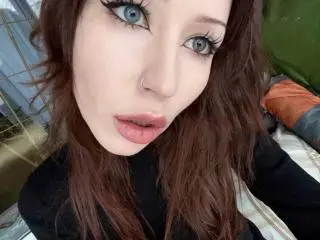 CarolynnDrage  live sex cam