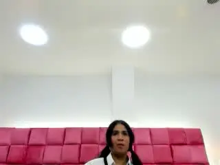 Rhouss  live sex cam