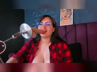 NicoleMemphis  live sex cam