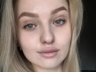 NievesMegee  live sex cam