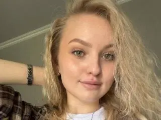 NievesMegee  live sex cam