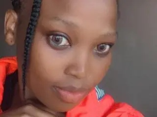 LilErma  live sex cam