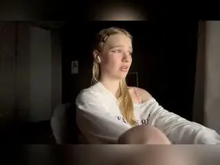 OlympiaCheroki  live sex cam