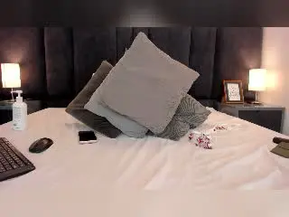 SkyeFrost  live sex cam
