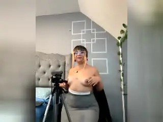 BelleVivienneHt  live sex cam