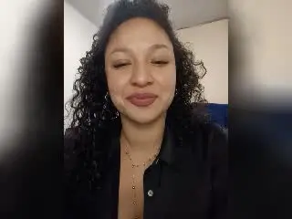 CarlaMuille  live sex cam