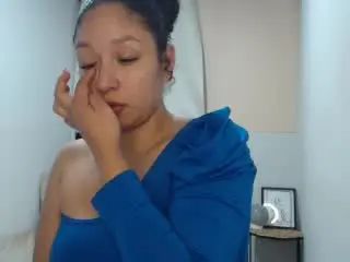CarlaMuille  live sex cam