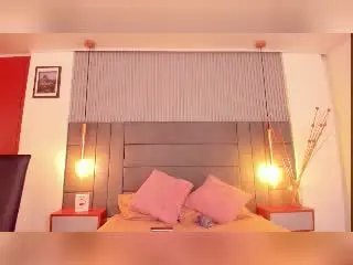 CristalRousse  live sex cam