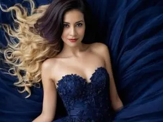 LorenHolmes  live sex cam