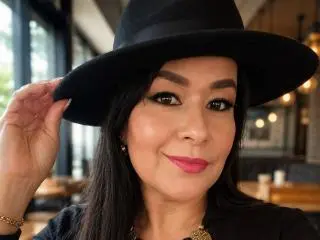 TamaraFoxy  live sex cam