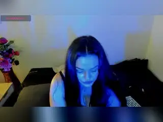 LauraSinnerX  live sex cam