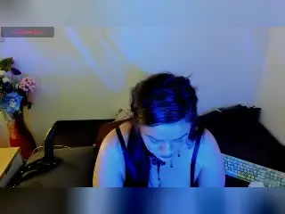 LauraSinnerX  live sex cam