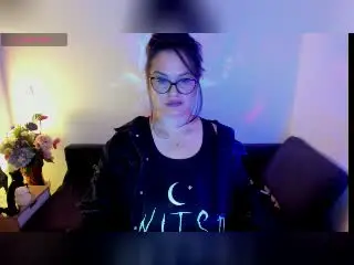 LauraSinnerX  live sex cam