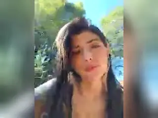 AriaRosh  live sex cam