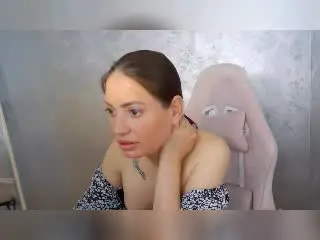 Katyline  live sex cam