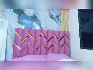 Madisson69  live sex cam