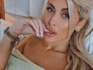 SalmaRoze  live sex cam