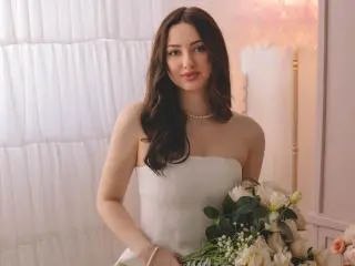 ChristinaBliss  live sex cam