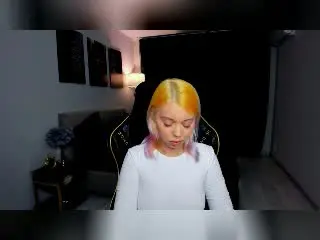 EnergyBurnny  live sex cam