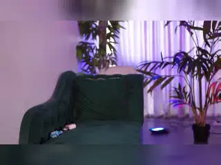AzraReign  live sex cam