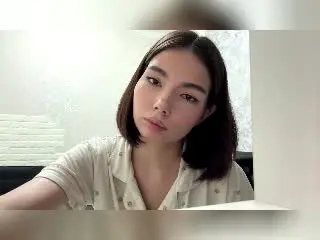 LaurineNghiem  live sex cam