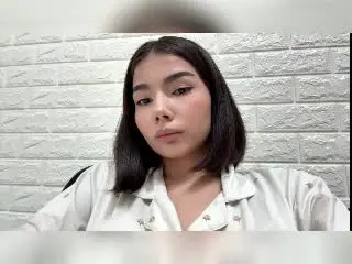 LaurineNghiem  live sex cam
