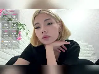 LaurineNghiem  live sex cam