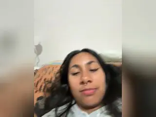 AnaAroma  live sex cam