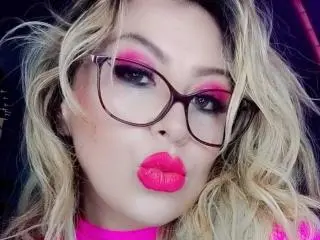 SophiaHotty69  live sex cam