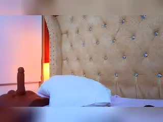 DesireLoah  live sex cam