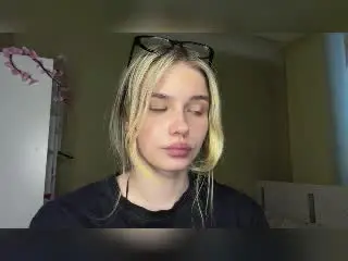 JennyOsmun  live sex cam