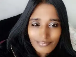 Babrely  live sex cam