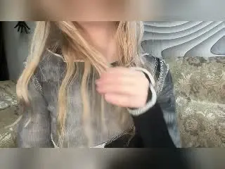 TiffaniMacandog  live sex cam