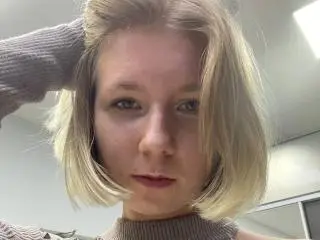 GloriaBubble  live sex cam