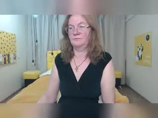 HolyMilfa  live sex cam
