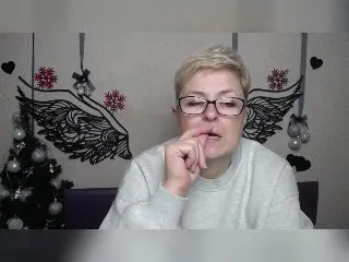 EmiliaGree  live sex cam