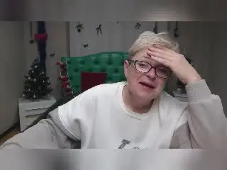 EmiliaGree  live sex cam