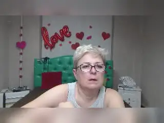 EmiliaGree  live sex cam