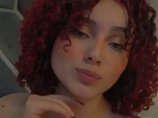 MakiFoxy  live sex cam