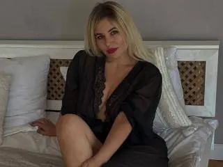 AvaQueen  live sex cam