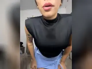 SharonKlart  live sex cam