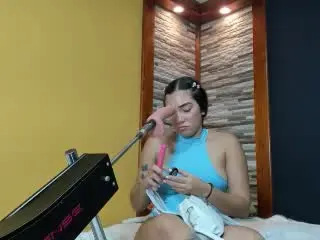 SharonKlart  live sex cam