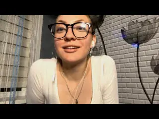 GigiWadkins  live sex cam