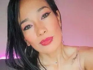 Kylee69  live sex cam