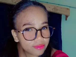 Ashra69  live sex cam